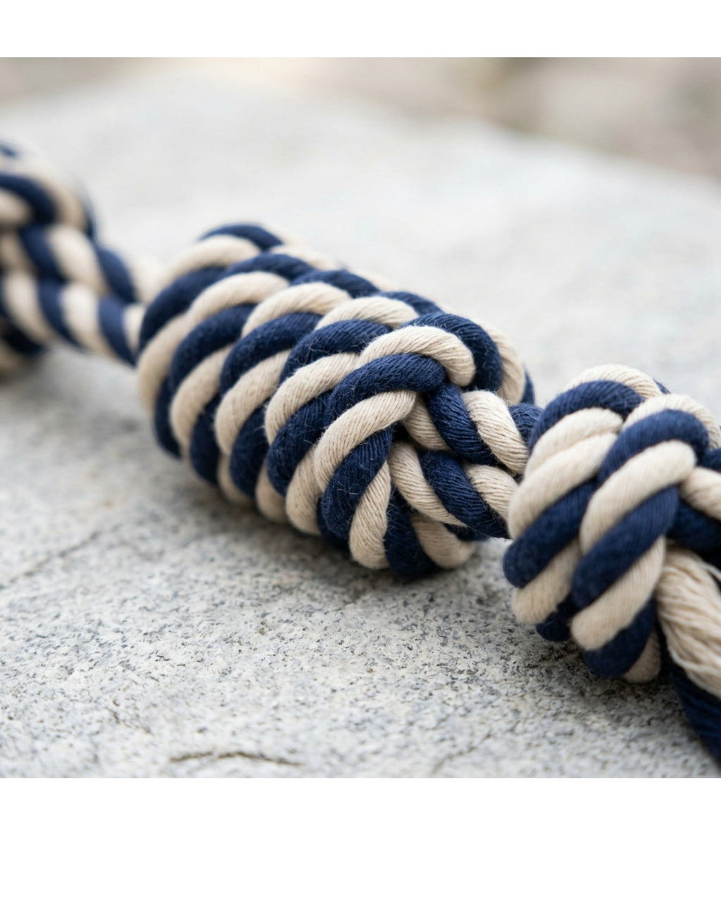 Zlos Braided Rope Tug with Two Knots 45 cm Navy and Natural - Detail view